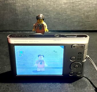 Sony CyberShot DSC-W830 – 20,1 MP Super HAD CCD - 7