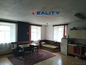Prodej rodinného domu k rekonstrukci v obci Mikuleč - 7