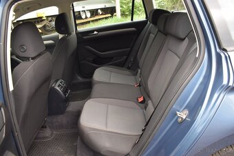 Volkswagen Passat 2,0TDi PR.SERVIS VW,1.MAJITEL - 7