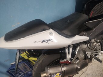 Honda fireblade 954rr - 7