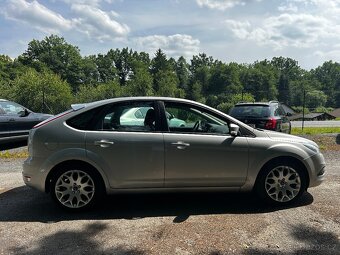 Ford Focus 1,6i 16V 85kW, r.v. 2009, stk 10/2026 - 7