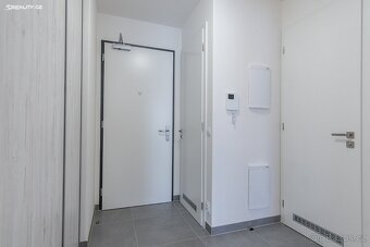 Pronájem bytu 2+kk 58 m² Nekvasilova, Praha - Karlín - 7