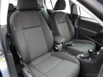 Volkswagen Golf 1.6 TDi , 77 kW nafta, 2009 - 7