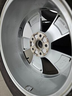 Orig. Škoda Kodiaq 5x112 Zimní 215/65/17 - Top - 7
