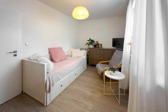 Prodej RD 6+kk_158 m² + garáž, pozemek 475m2, Úvaly u Pha - 7