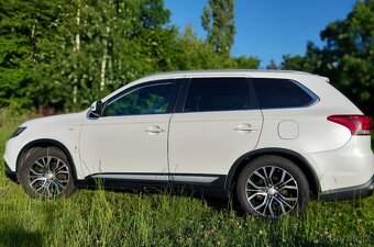 Mitsubishi Outlander, MY 2016, 2.2 DI-D INTENSE+ 4WD, 7 MÍST - 7