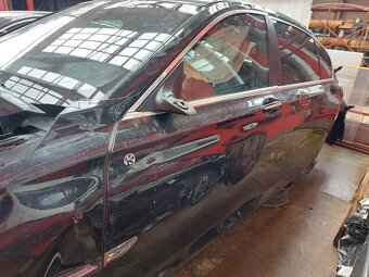 BMW 7 F01 750i polky, štvrťky, odpilky - 7