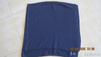 Šála TCHIBO, čepice černá s bambulí LINDEX - 7