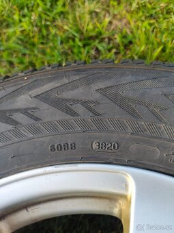 Kola 215/65 R16, zimní pneu Nokian - 7