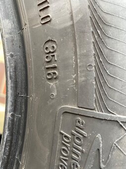 215/60/16 zimní - 7