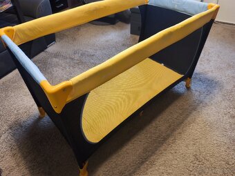 Cestovní postýlka - 7