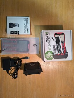 Telefon pro seniory - EVOLVEO EASYPHONE - pouze předvedený - 7