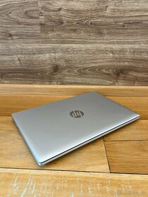 NÁDHERNÝ ULTRABOOK HP PROBOOK 640 G8 I3 8GB 256 GB SSD - 14" - 7