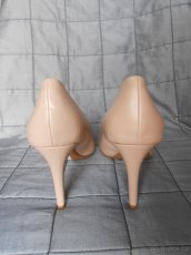 Tělové lodičky Dorothy Perkins (vel. 39) - 7