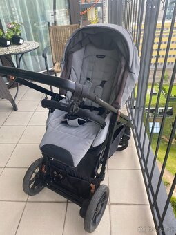 Inglesina Aptica XT Kompletní kočárek - Grey - 7