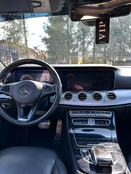 MERCEDES E KLAS 350d AMG BLACK - 7