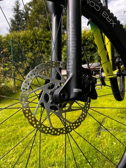 Prodám Trek XCaliber 9 vel. L Teleskopická sedlovka - 7
