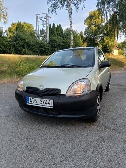 Toyota Yaris 2002 - 7