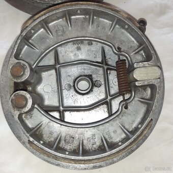 JAWA KÝVAČKA 250-350 brzdové štíty - 7