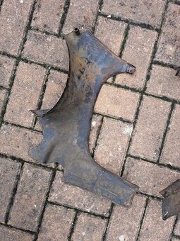 Jawa 150 352 125 351 - Podsedlové plechy - 7