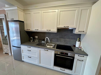 Chorvátsko-zariadený 3-izbový apartmán s výhľadom na more - 7