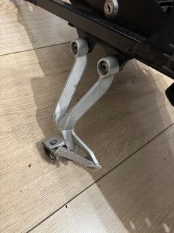 Podsedadlovy ram a plast na Suzuki Gsxr 1000 03-04 - 7