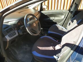 Fiat Grande Punto - 7