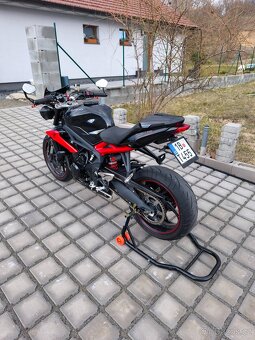 Triumph street triple 675R - 7