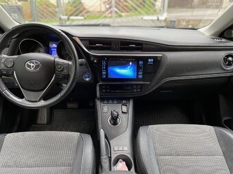 Toyota Auris 1.8i HYBRID, model 2019, naj.88xxx km - 7