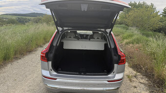 olvo XC60 2.0 B4 mHEV Plus Bright AWD A/T - 7