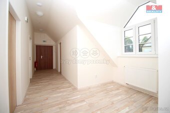 Pronájem bytu 1+kk, 36 m², Hradec Králové, ul. Honkova - 7