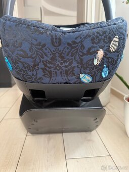CYBEX Platinum Cloud T i-Size Jewels of Nature se základnou - 7