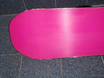 PĚKNÝ DÍVČÍ NABROUŠENÝ SNOWBOARD TRANS 120 CM+VÁZÁNÍ S - 7