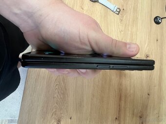 Samsung Galaxy Z Fold 3 - 7