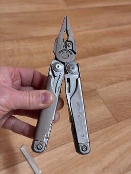 LEATHERMAN SURGE – robustní multifunkční nářadí, nové - 7