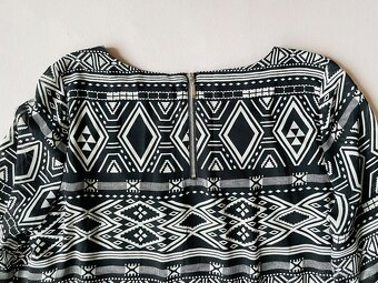 Dámské šaty / tunika, vel. M - 7