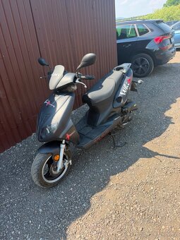 Prodám skútr Yuki - 7