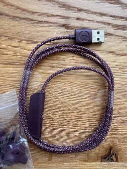 Beoplay E6 Dark Plum - 7