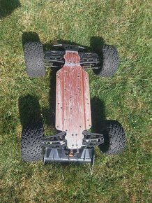 Prodám RC auto 1:10 - DF models - 7