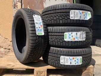 4ks 215/55/17 Nokian/2016/98V/nove zimní 8.2m - 7