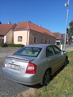 Kia Cerato 2.0i 16v / 105 kw - 7