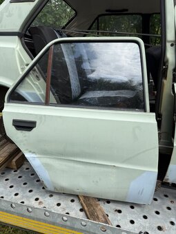Prodám náhradní díly Škoda 120L - 7