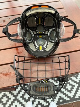 Hokejová helma CCM TACKS 910 S Combo - 7