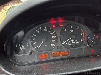 BMW E46 320D rok 2001 - 7