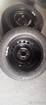 Prodám Plecháče se zimními pneumatikami vraník. - 7