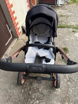 Kočárek Junama - 7