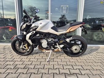 MV Agusta Brutale 675 - 7