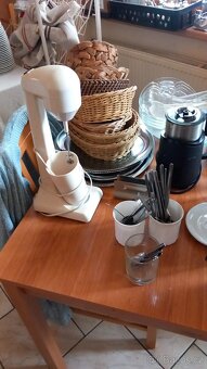 Inventář hospoda (stoly, gastro nádoby, talíře, sklenice) - 7