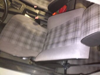 BMW E30 318is - 7