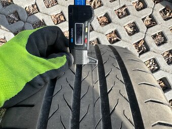 Letní pneu Continental 235/50 R18 - 7